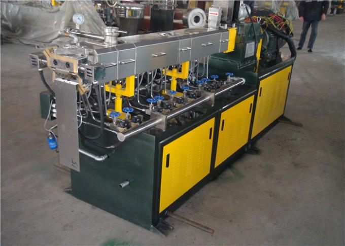 30-50kg/H Machine van de Schroefuitdrijving van pp + van TIO2 de Tweeling in het Water Scherpe Type